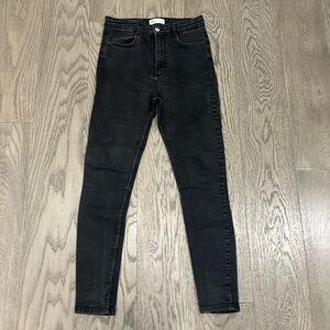 EUC Zara Black/Dark Gray Skinny Jeans